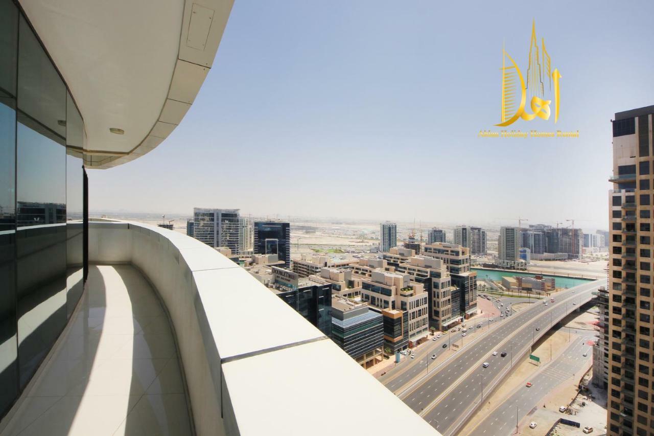 Ahlan Holiday Homes - The Distinction Dubai Luaran gambar